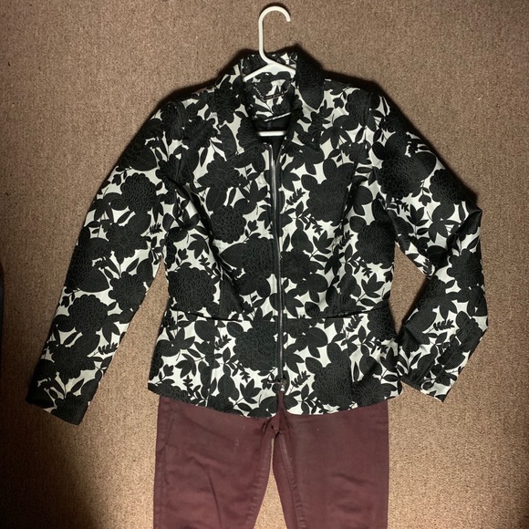 WHBM Spring Jacket - Picture 2 of 4